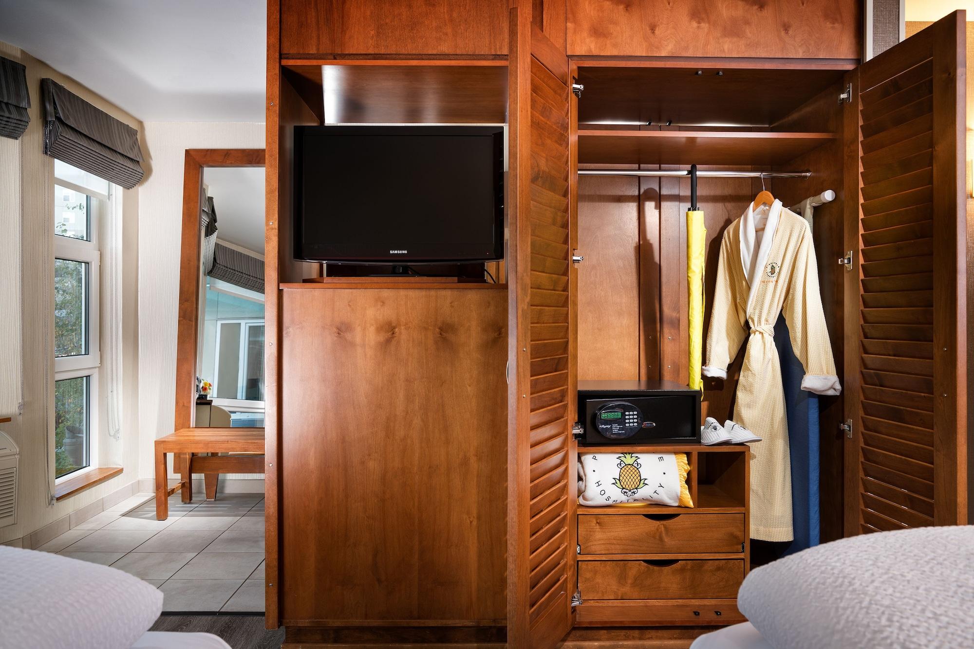 Staypineapple, Watertown Hotel, University District Сиатъл Екстериор снимка