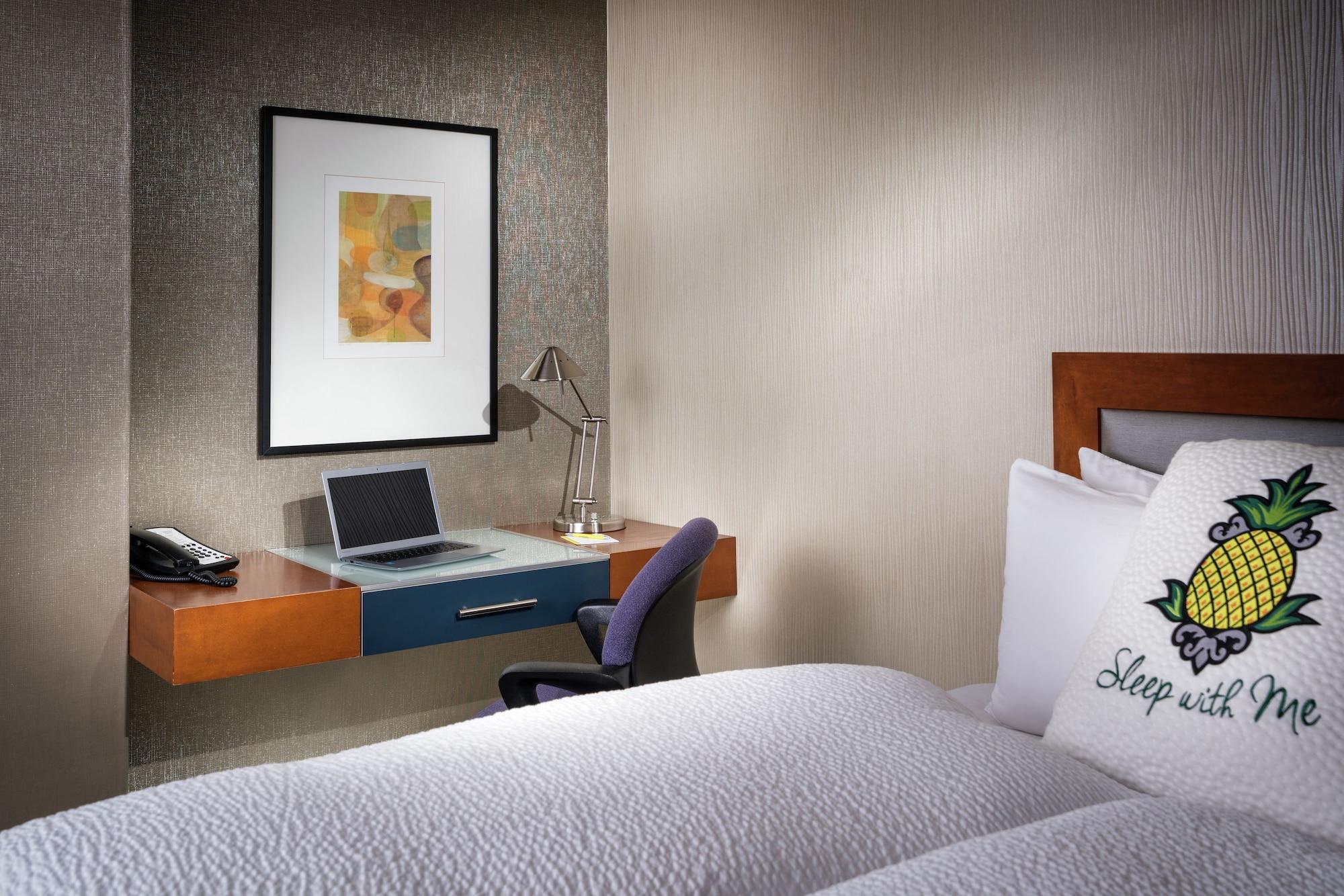 Staypineapple, Watertown Hotel, University District Сиатъл Екстериор снимка