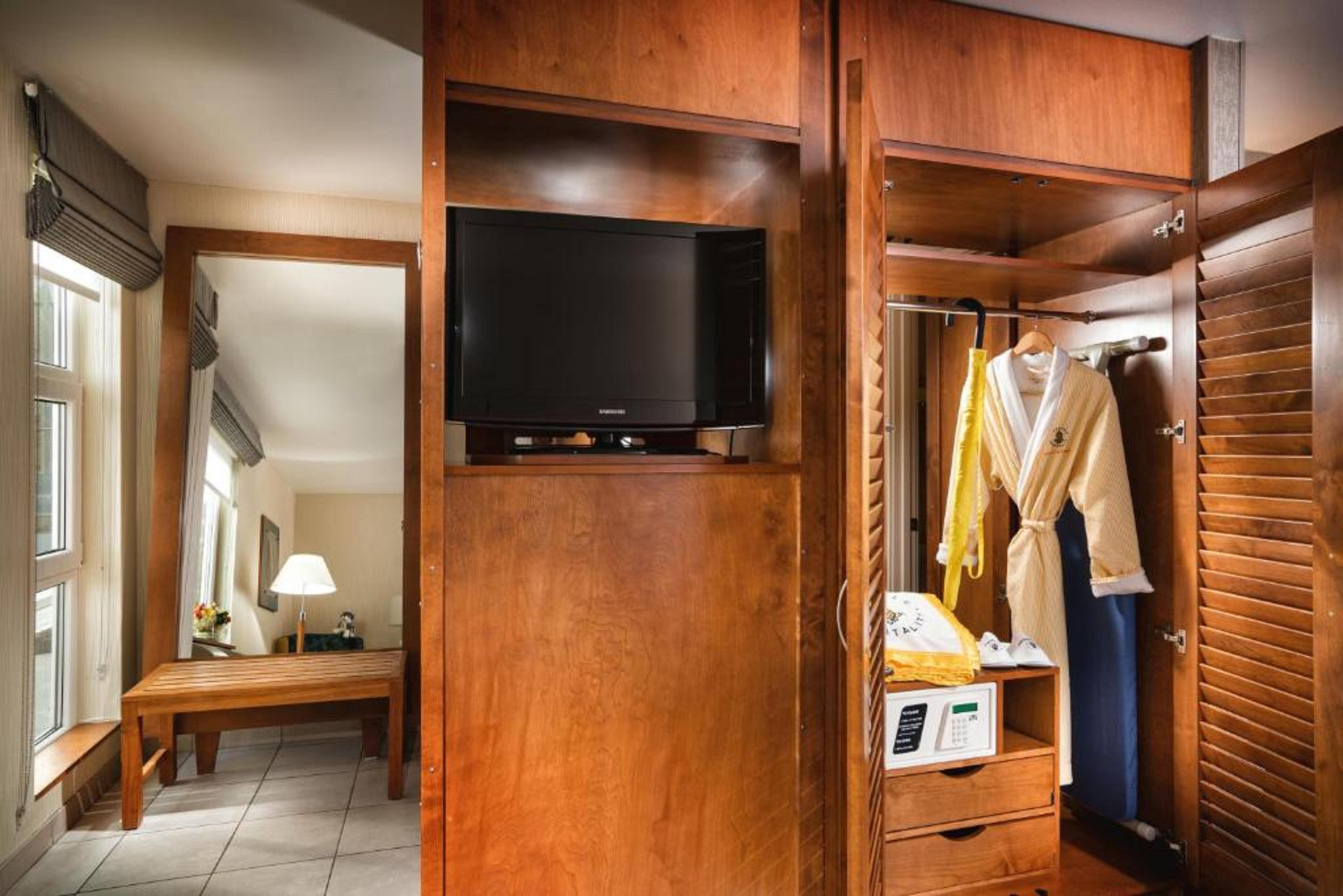 Staypineapple, Watertown Hotel, University District Сиатъл Екстериор снимка