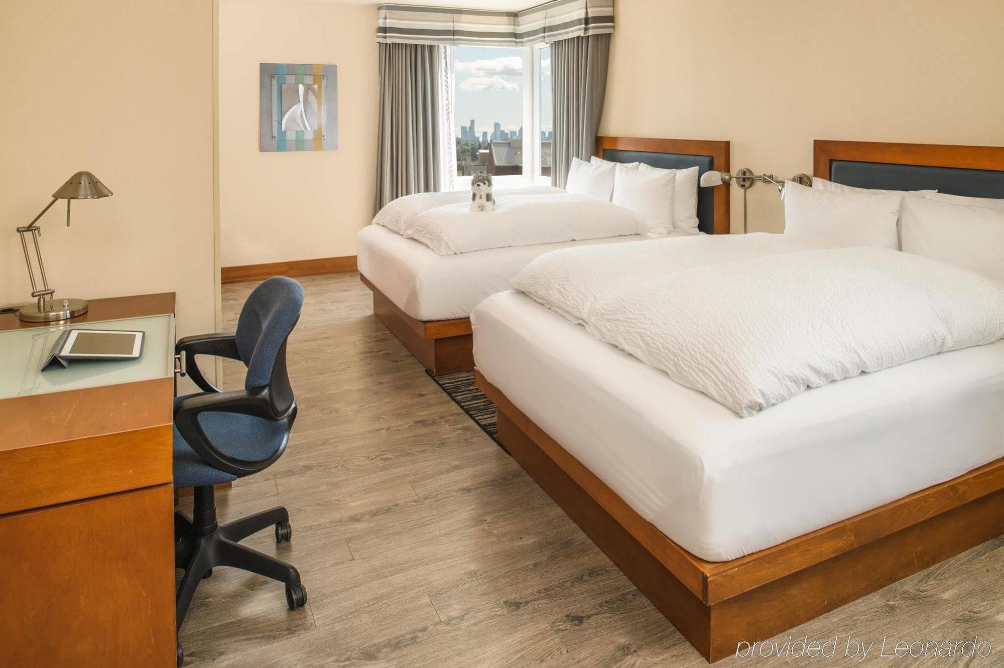 Staypineapple, Watertown Hotel, University District Сиатъл Екстериор снимка