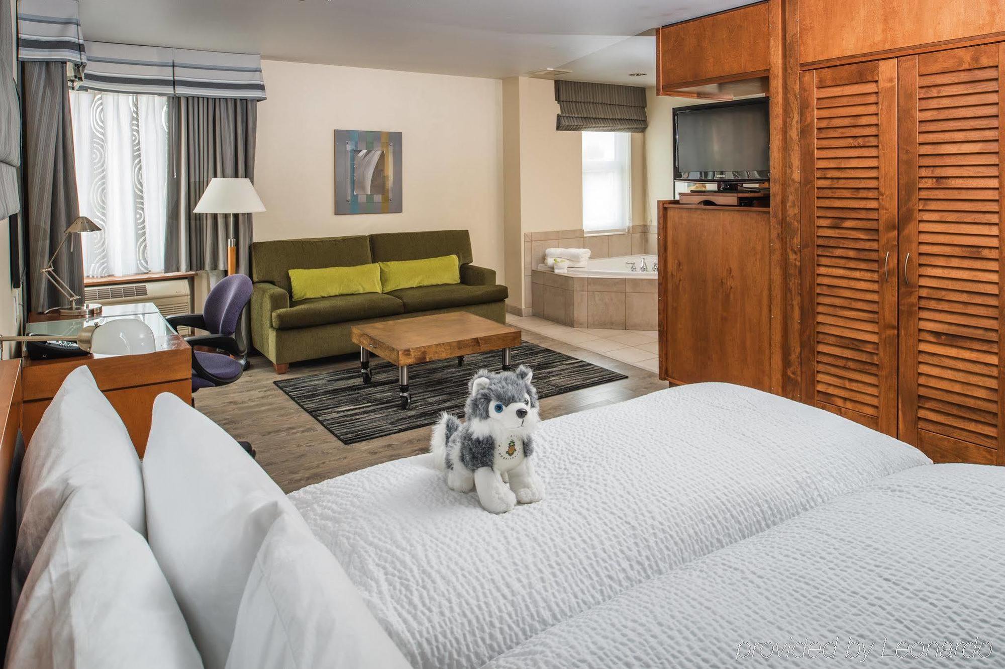 Staypineapple, Watertown Hotel, University District Сиатъл Екстериор снимка