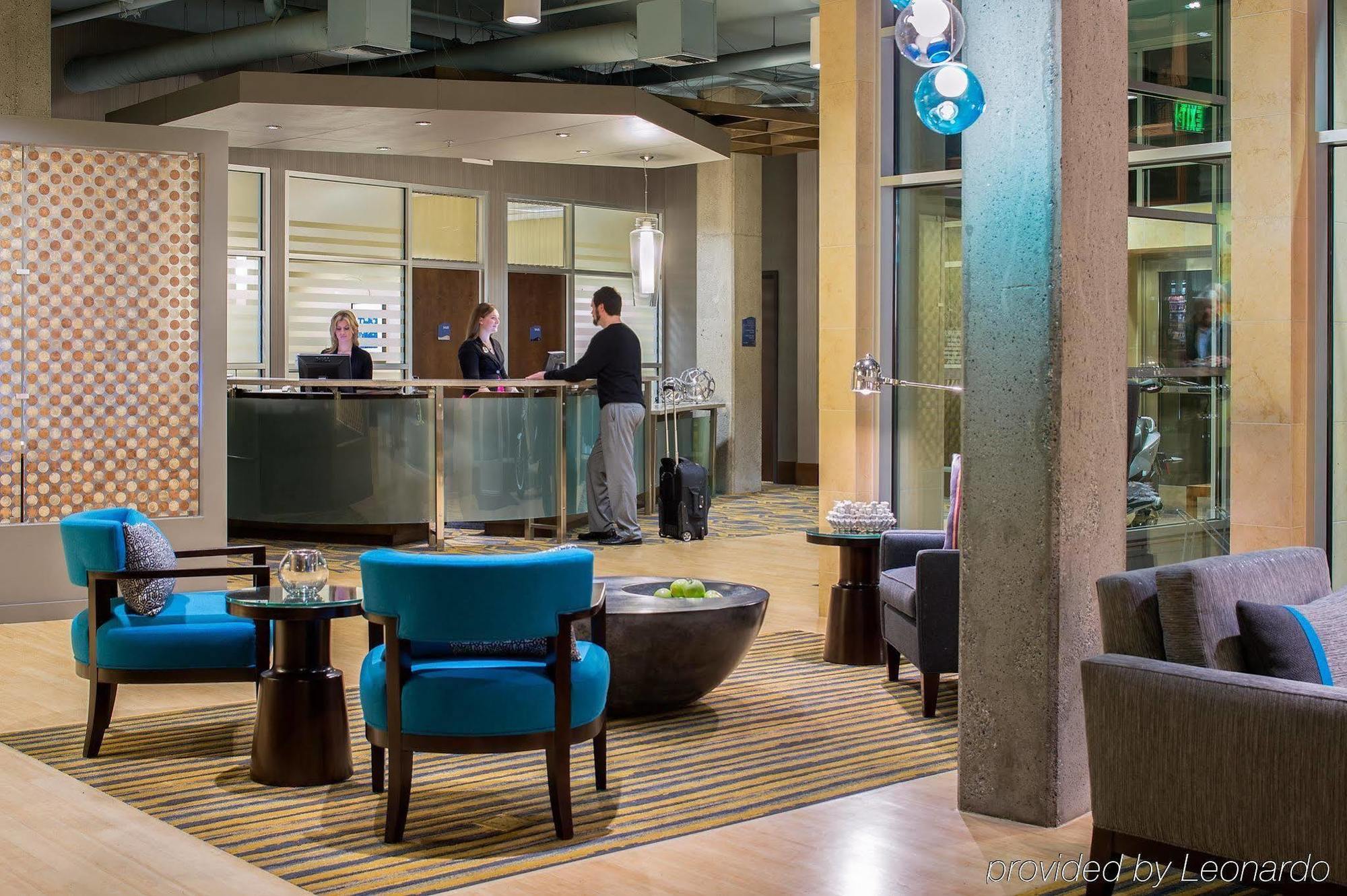 Staypineapple, Watertown Hotel, University District Сиатъл Екстериор снимка
